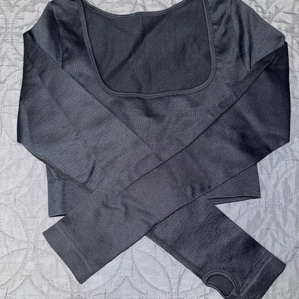 Chic Charcoal Long Sleeve Crop Top